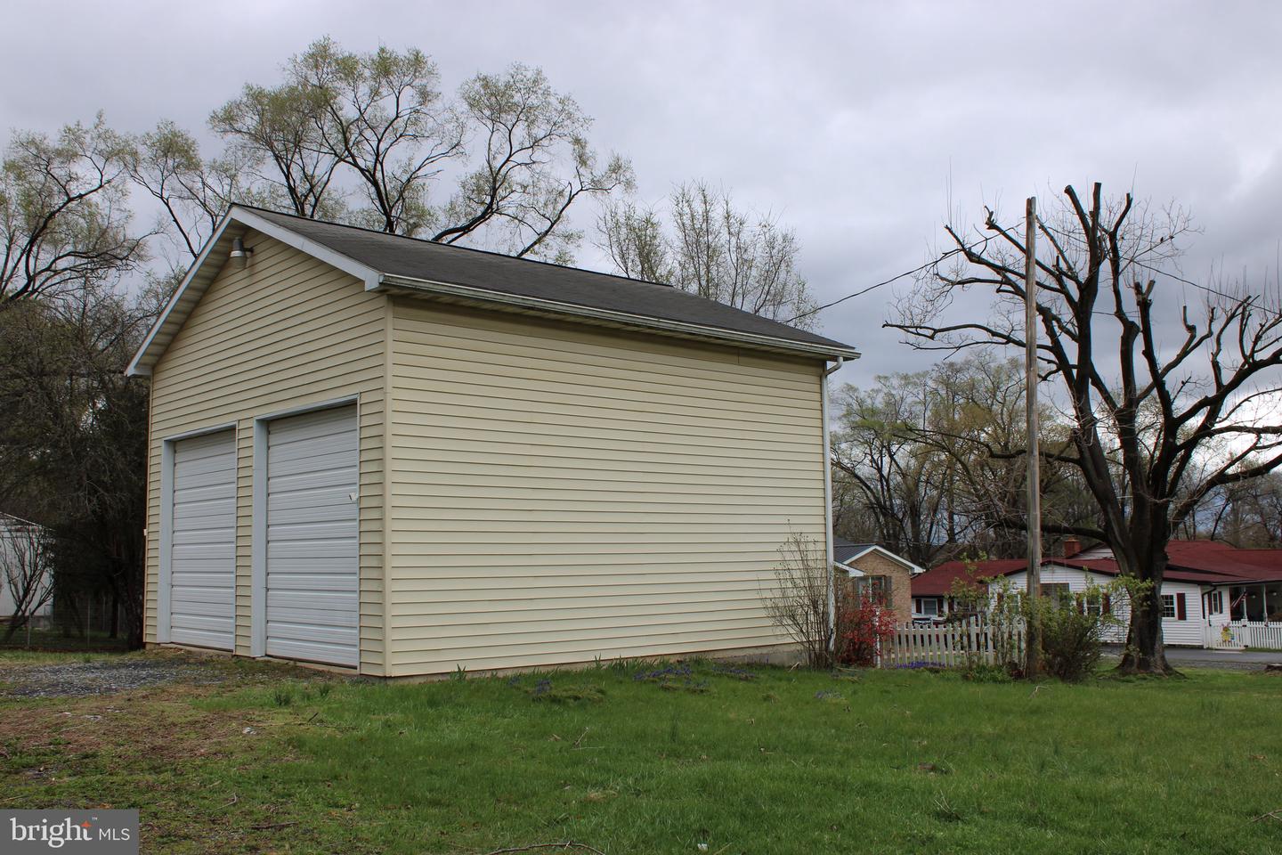 10123 Winchester Ave Property Photo 10