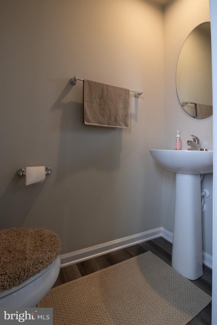 10 Norcross Ct Property Photo 15