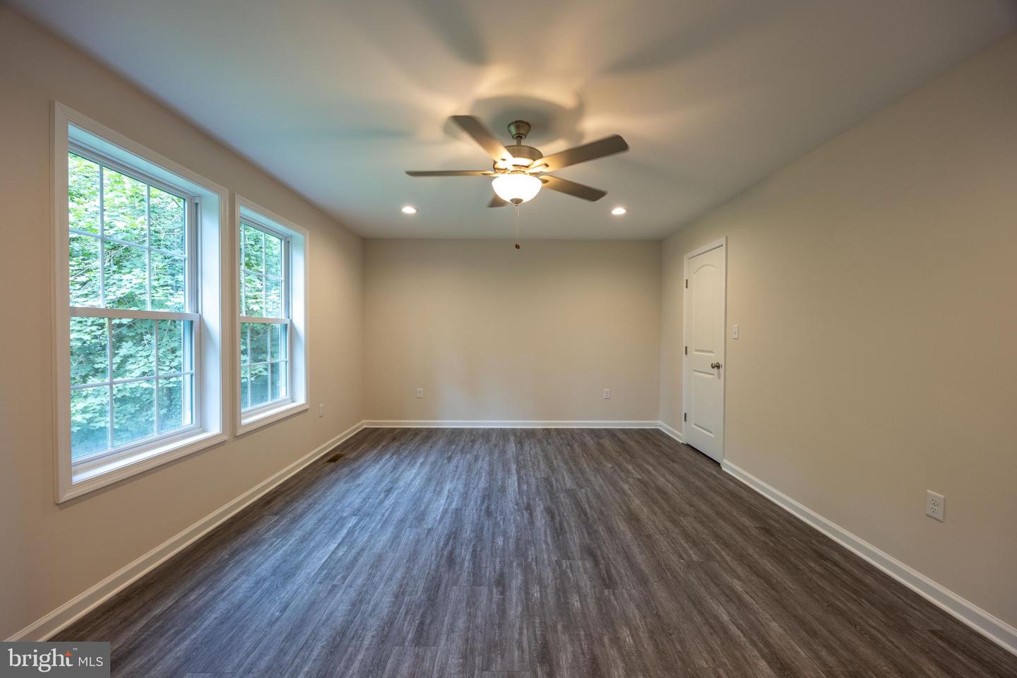 Lot 19 Cabriolet Property Photo 27