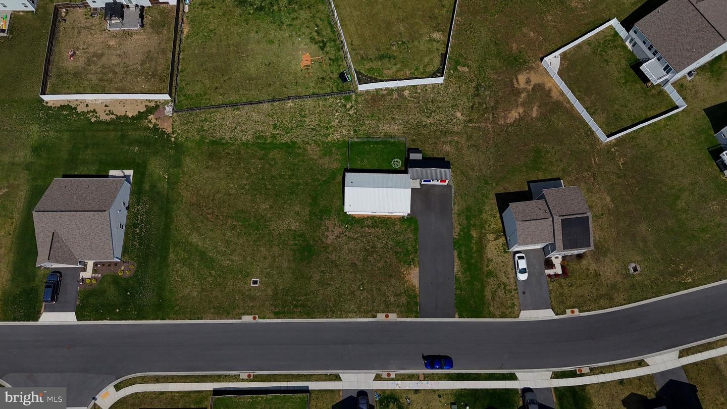 111 Kiskadee Dr Property Photo 1
