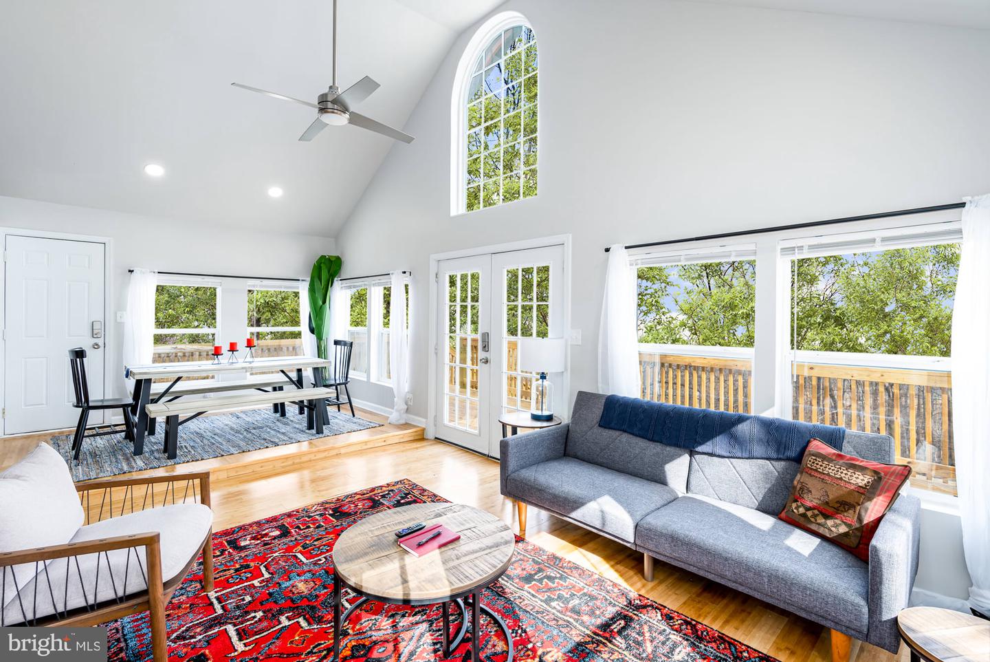221 Dewdrop Ln Property Photo 8