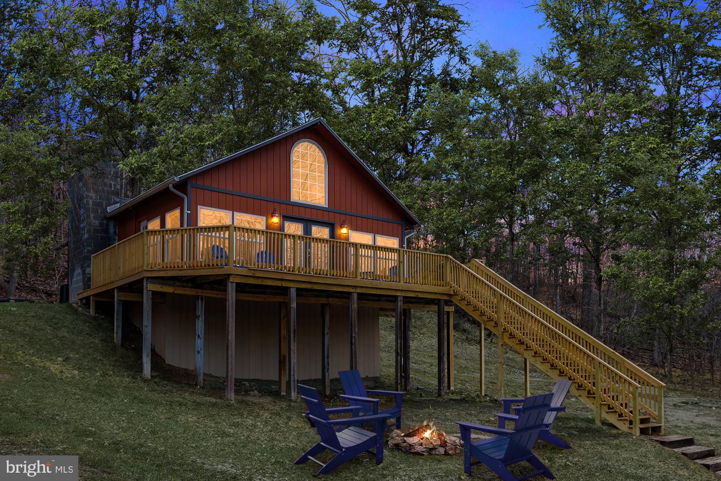 221 Dewdrop Ln Property Photo 17