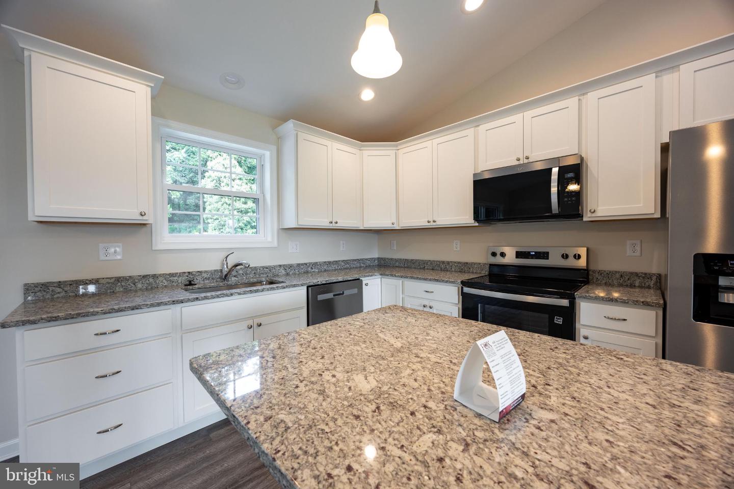 Lot 20 Cabriolet Property Photo 9