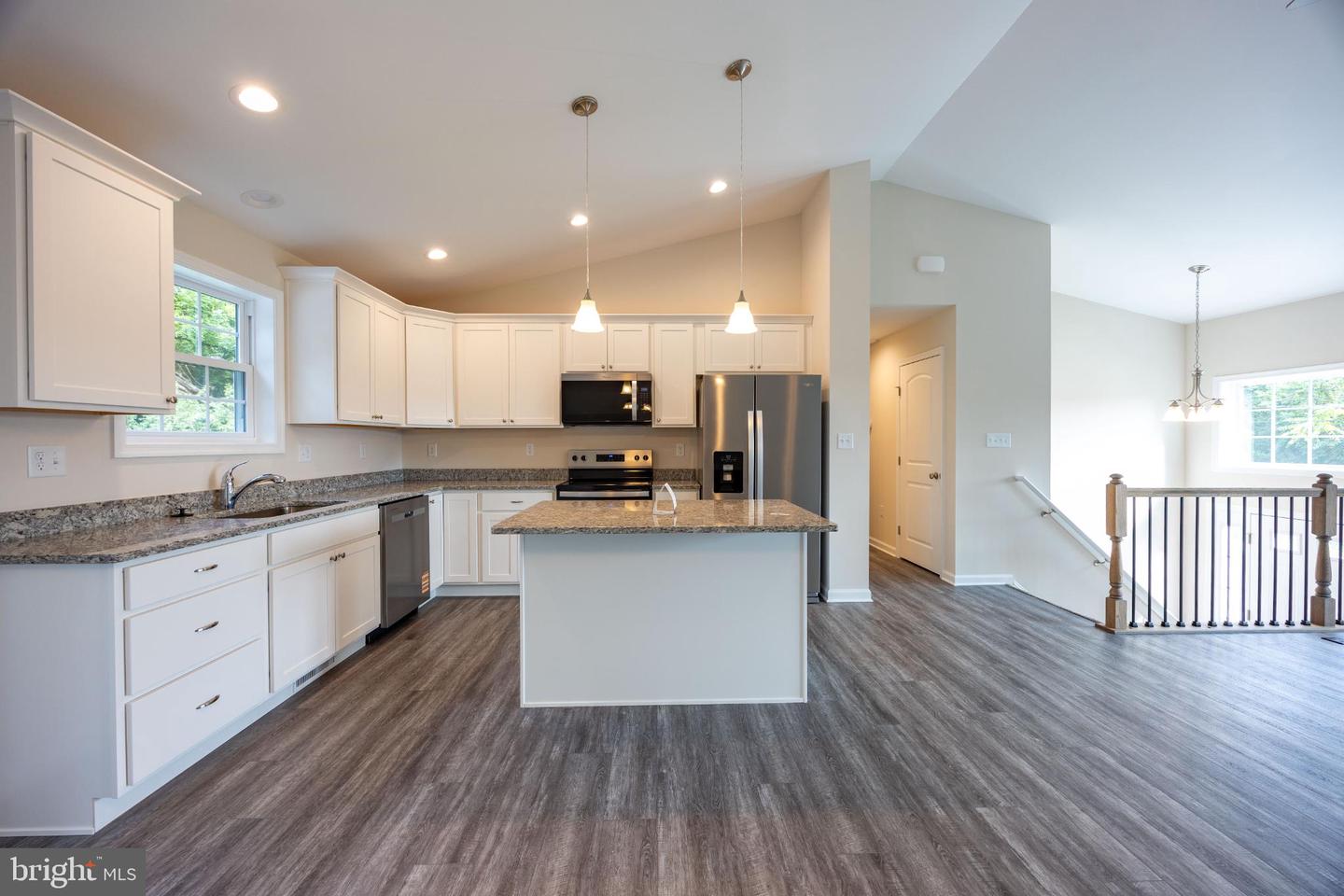 Lot 20 Cabriolet Property Photo 12