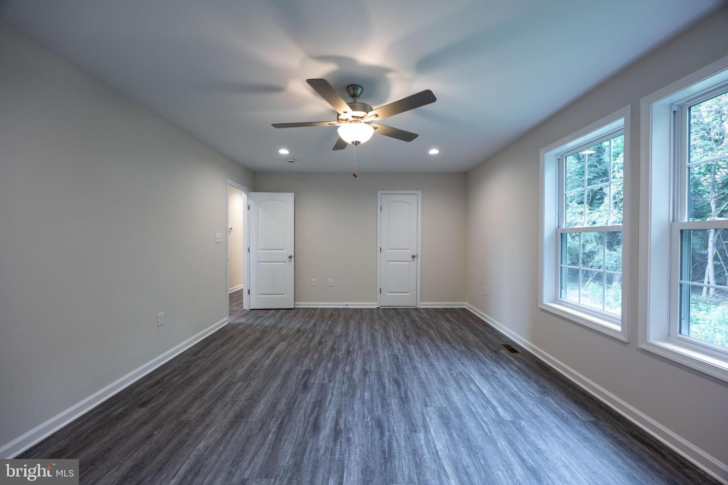 Lot 20 Cabriolet Property Photo 26