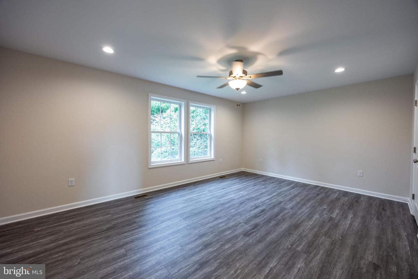 Lot 20 Cabriolet Property Photo 28