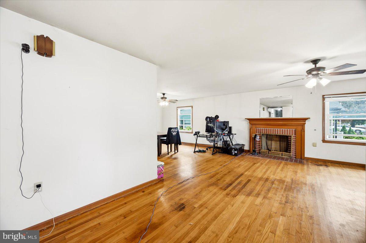 602 S Raleigh St Property Photo 9
