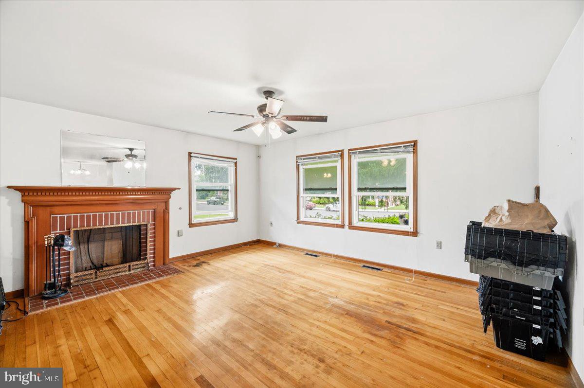 602 S Raleigh St Property Photo 10