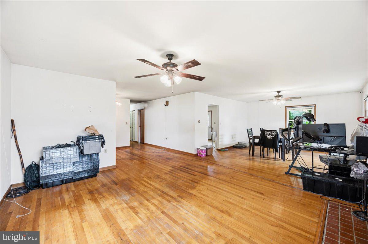 602 S Raleigh St Property Photo 11
