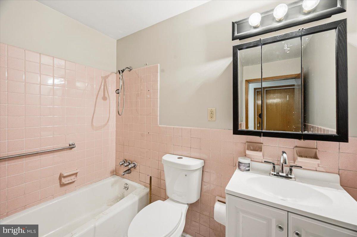 602 S Raleigh St Property Photo 22
