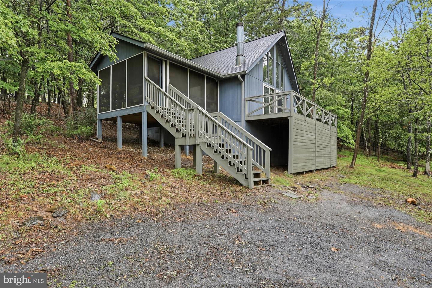 578 Walden Rd Property Photo 1