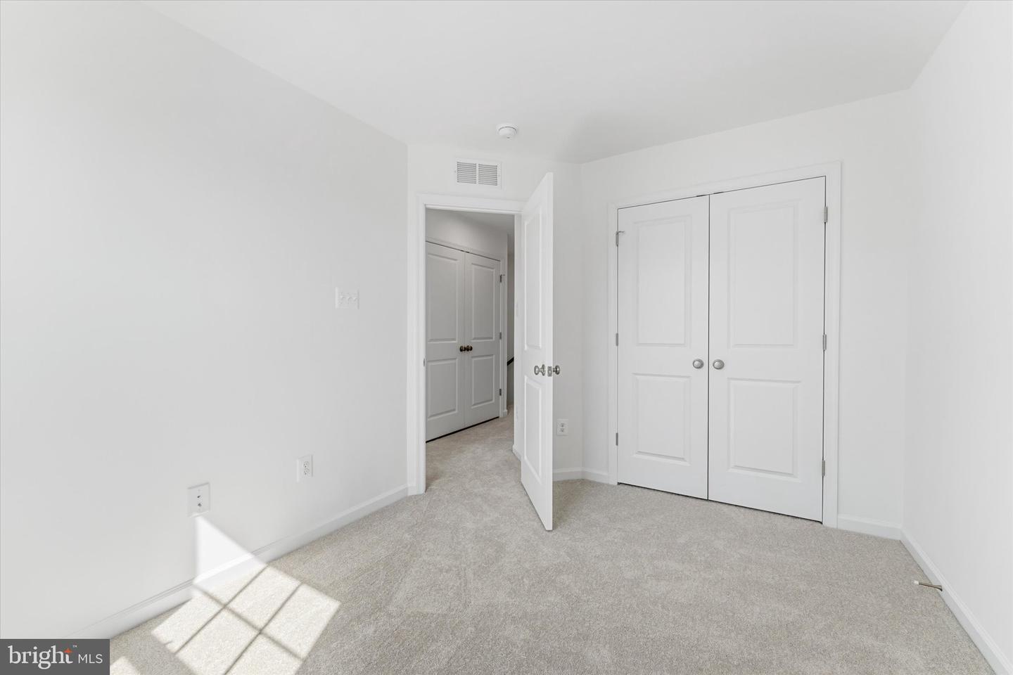 505 Fontana Cir Property Photo 22