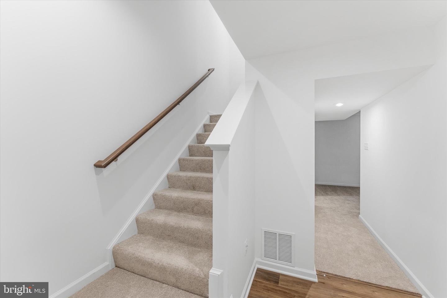 505 Fontana Cir Property Photo 27