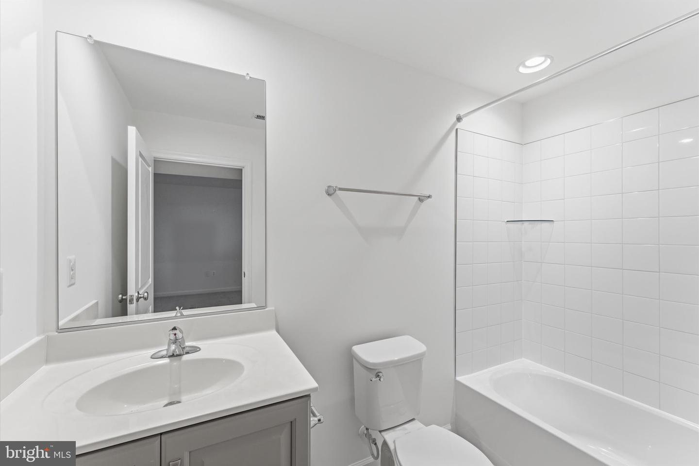 505 Fontana Cir Property Photo 30