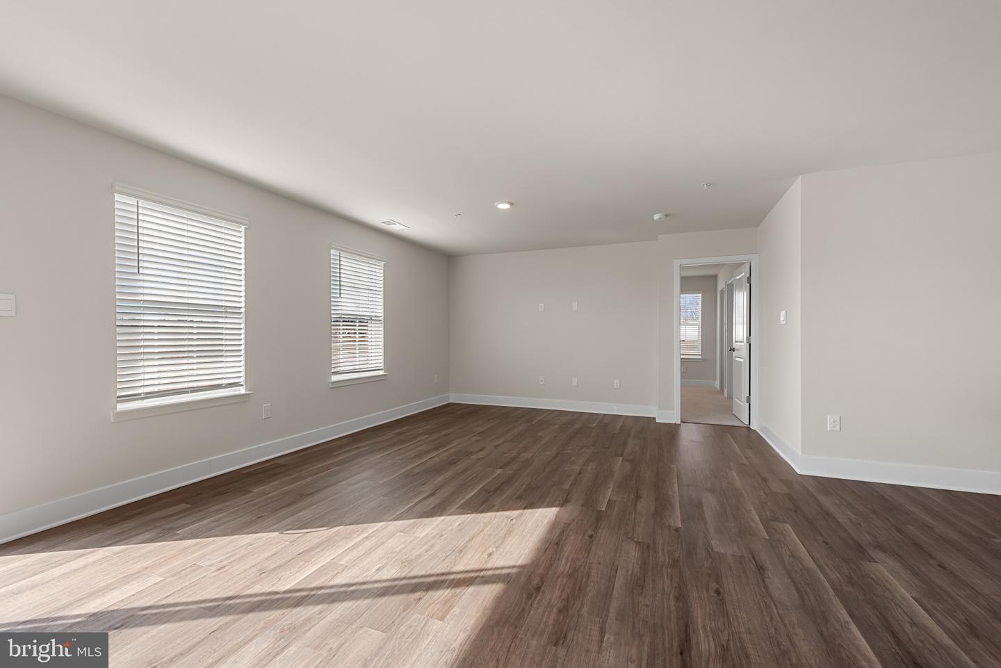 290 Peking Ln Property Photo 19