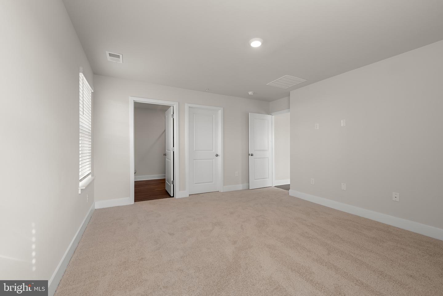 290 Peking Ln Property Photo 25