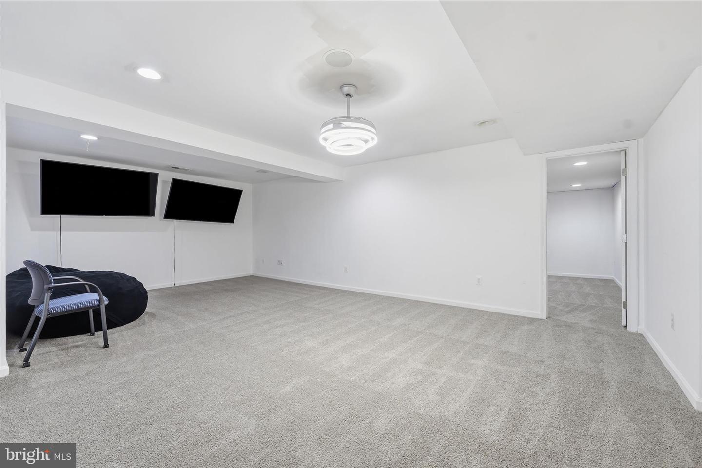 21 Whirlpool Way Property Photo 36