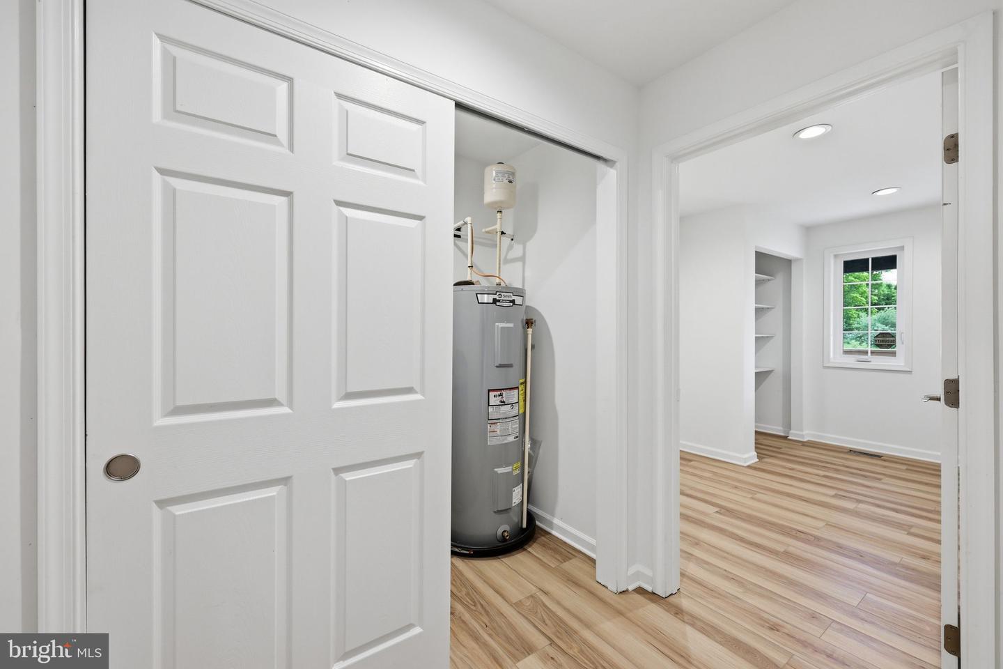 8757 Hedgesville Rd Property Photo 16