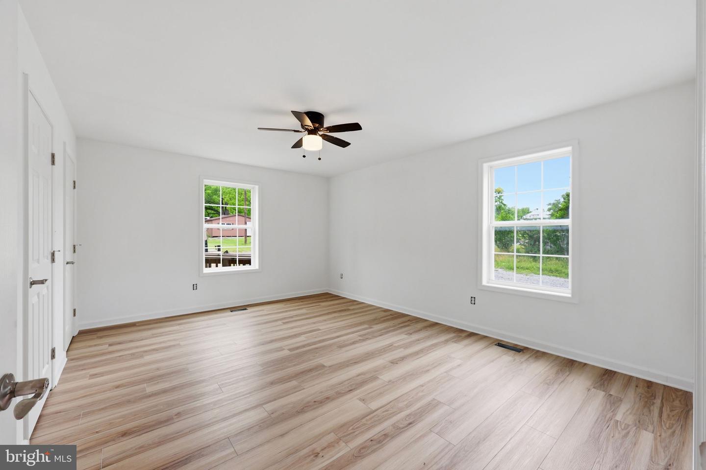 8757 Hedgesville Rd Property Photo 18