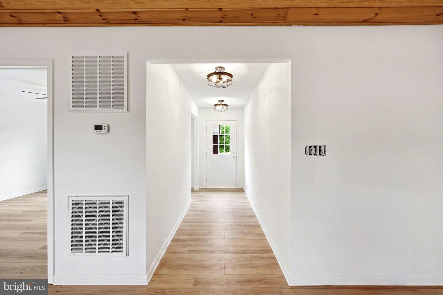 8757 Hedgesville Rd Property Photo 24