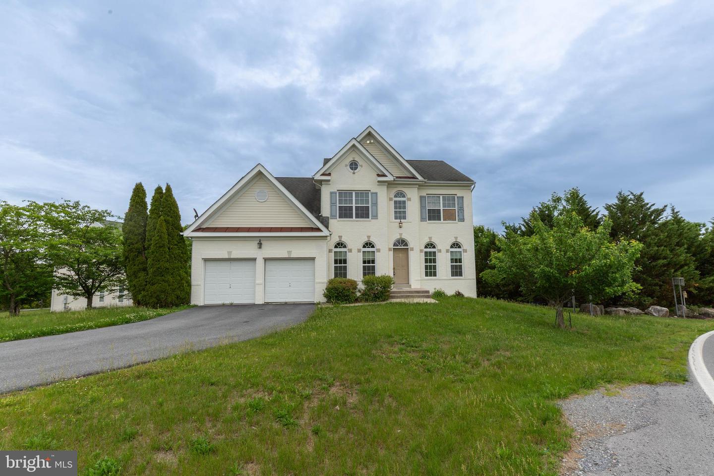 391 Sheerer Dr Property Photo 2