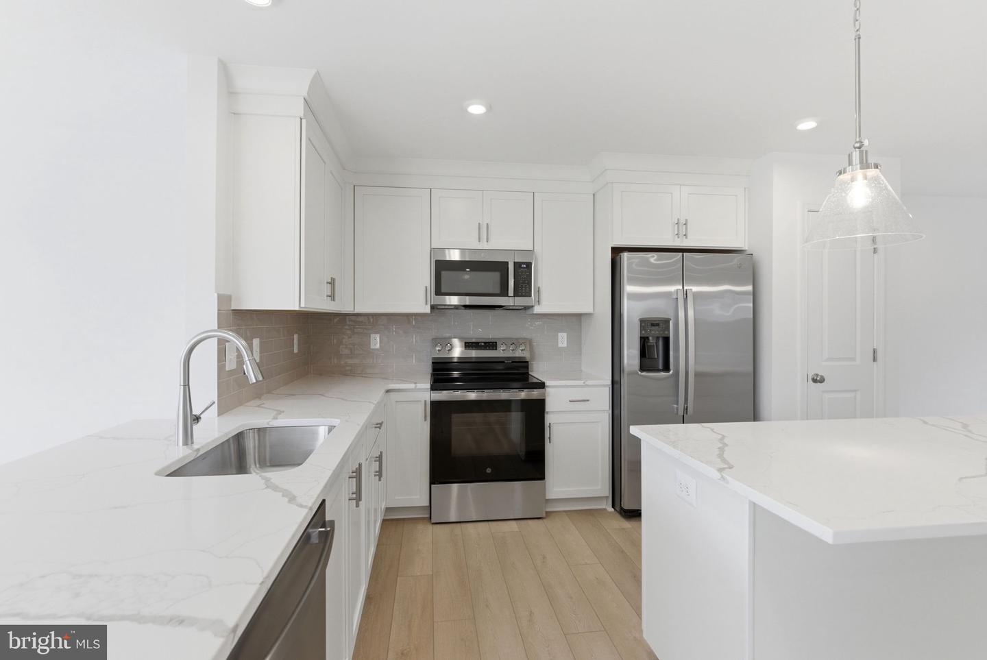 123 Grayling Rd Property Photo 6