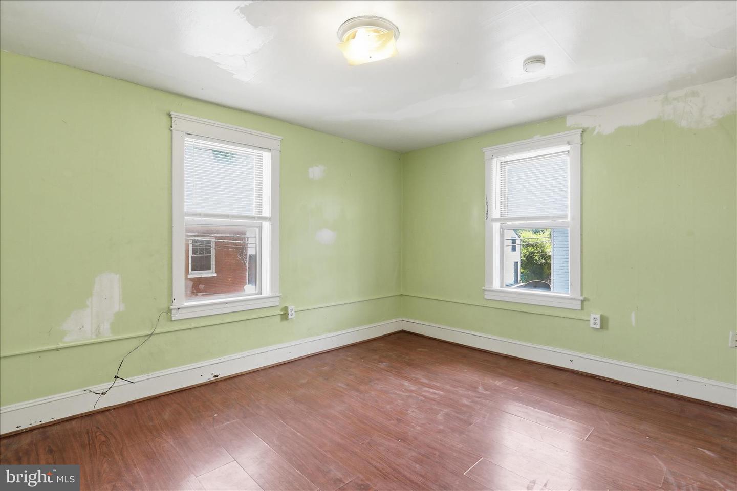 224 N Spring St Property Photo 24