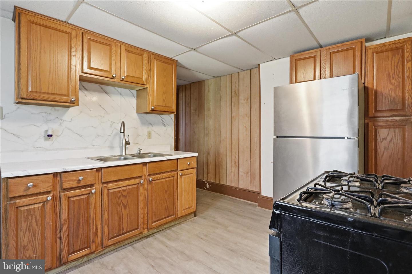 224 N Spring St Property Photo 39