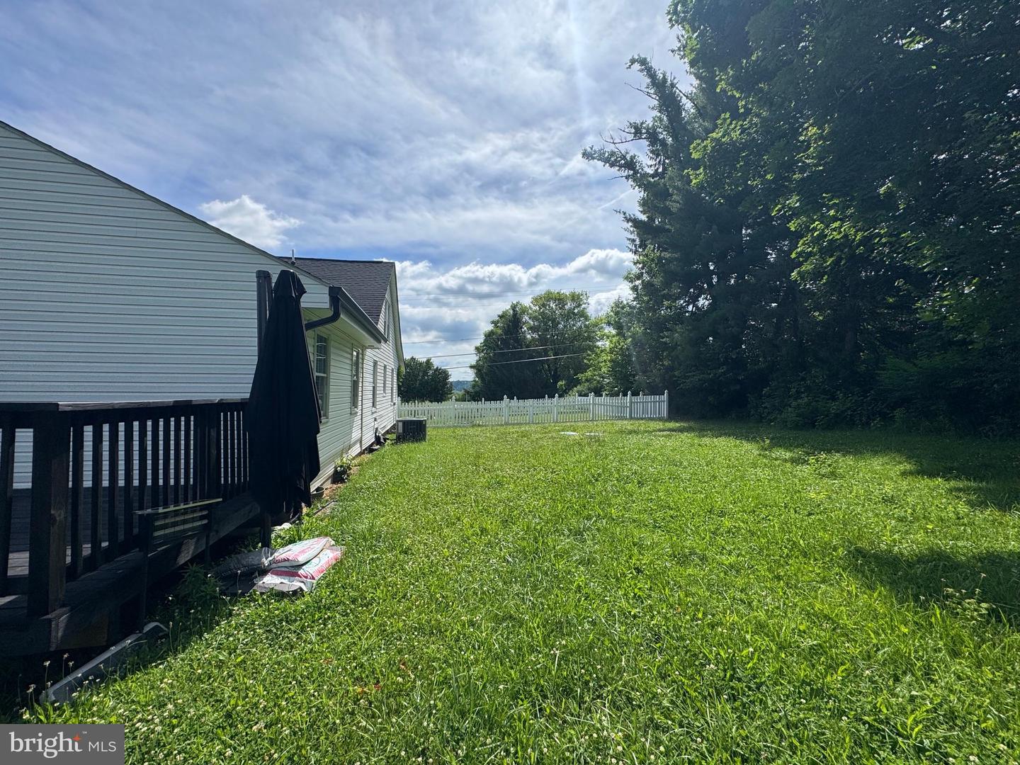 7865 Hedgesville Rd Property Photo 14