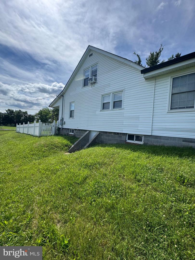 7865 Hedgesville Rd Property Photo 15