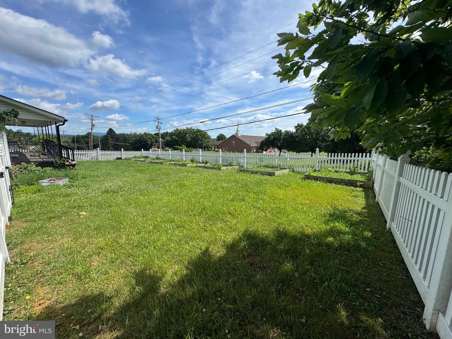 7865 Hedgesville Rd Property Photo 16