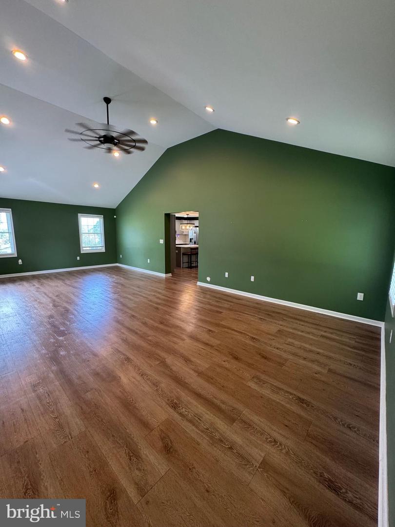 7865 Hedgesville Rd Property Photo 26