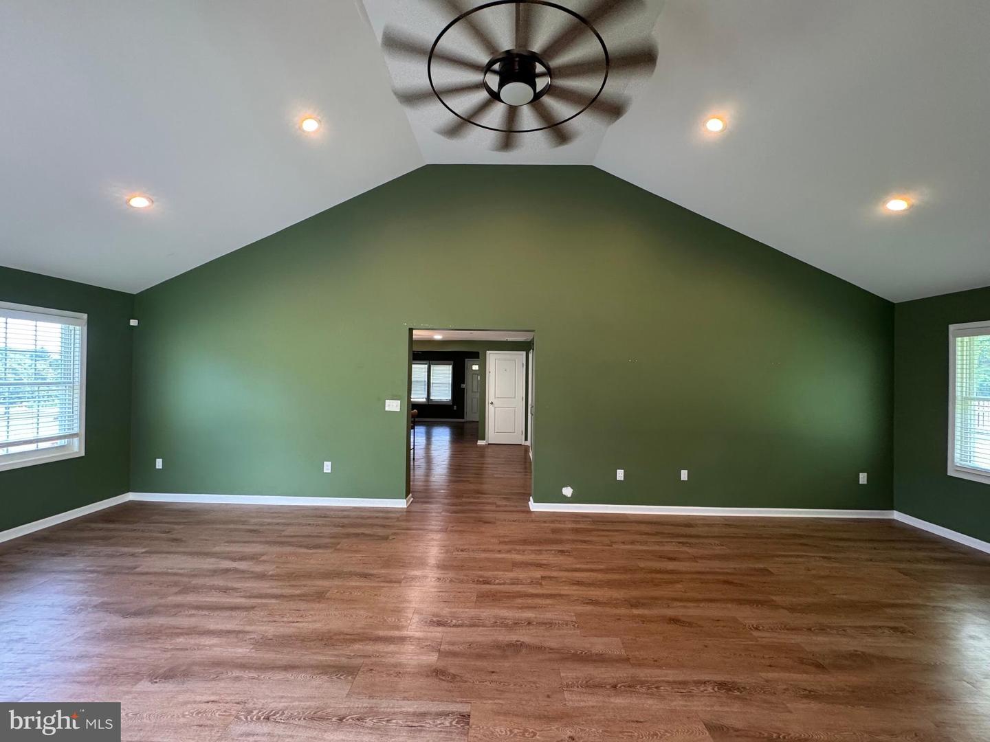 7865 Hedgesville Rd Property Photo 27