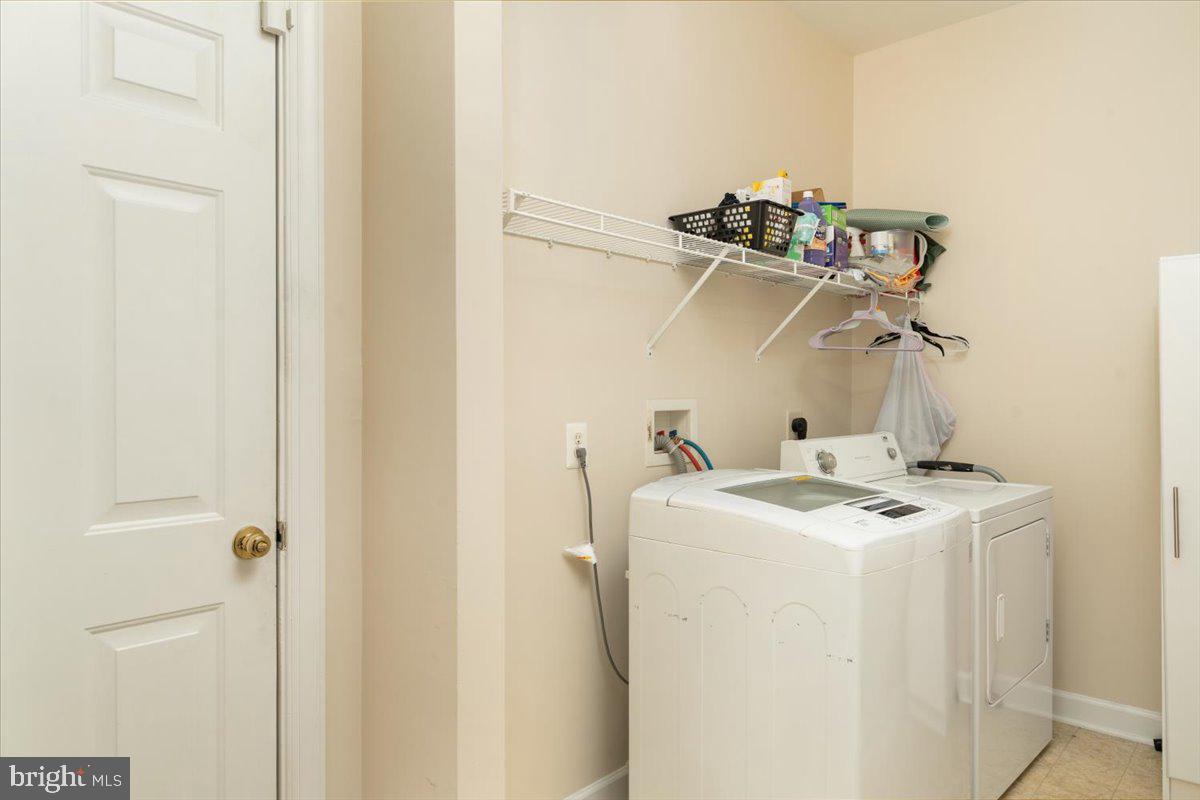 415 Richwood Hall Rd Property Photo 21