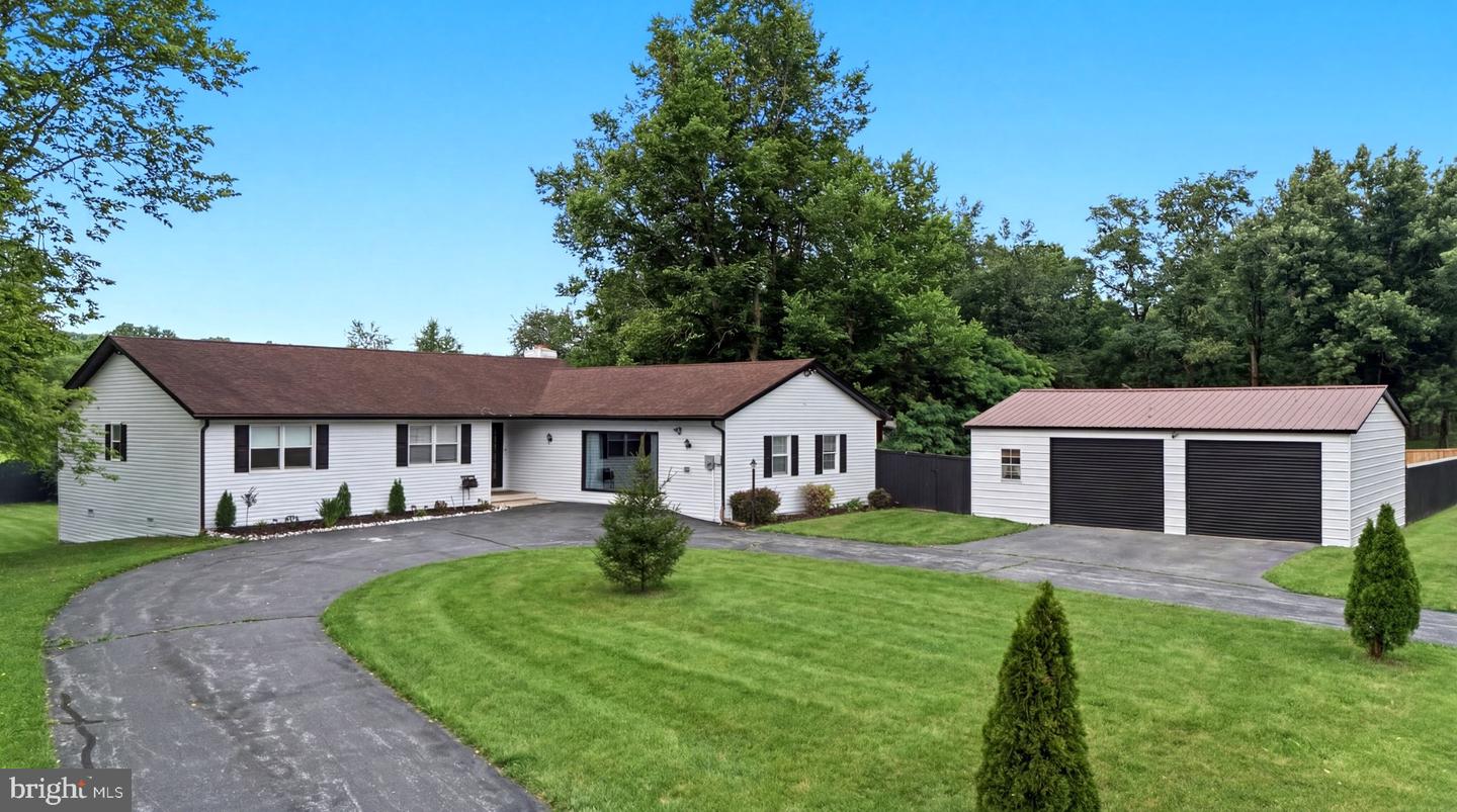 87 Fieldstone Dr Property Photo 1