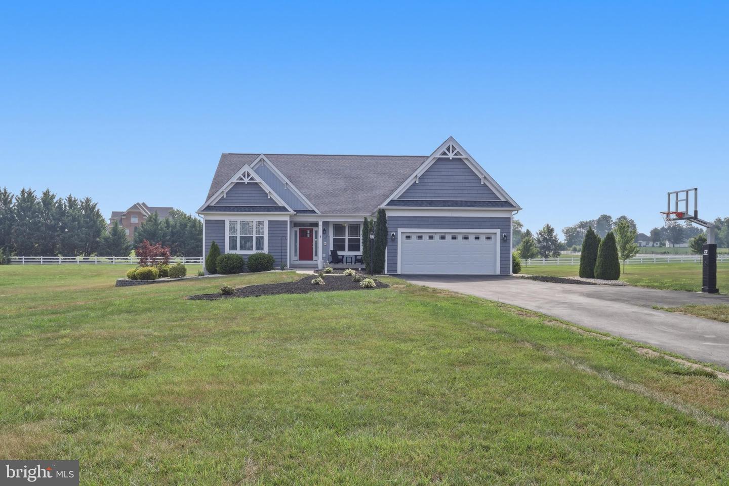 78 STATICE DR