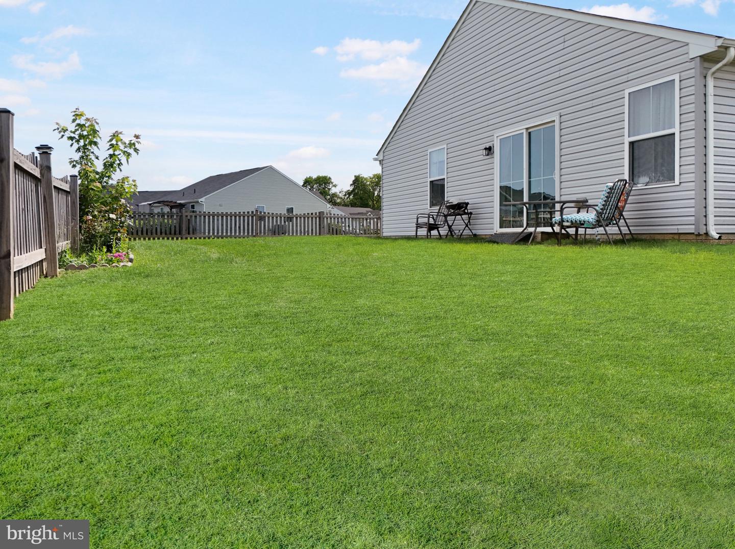 510 Oxford Way Property Photo 12