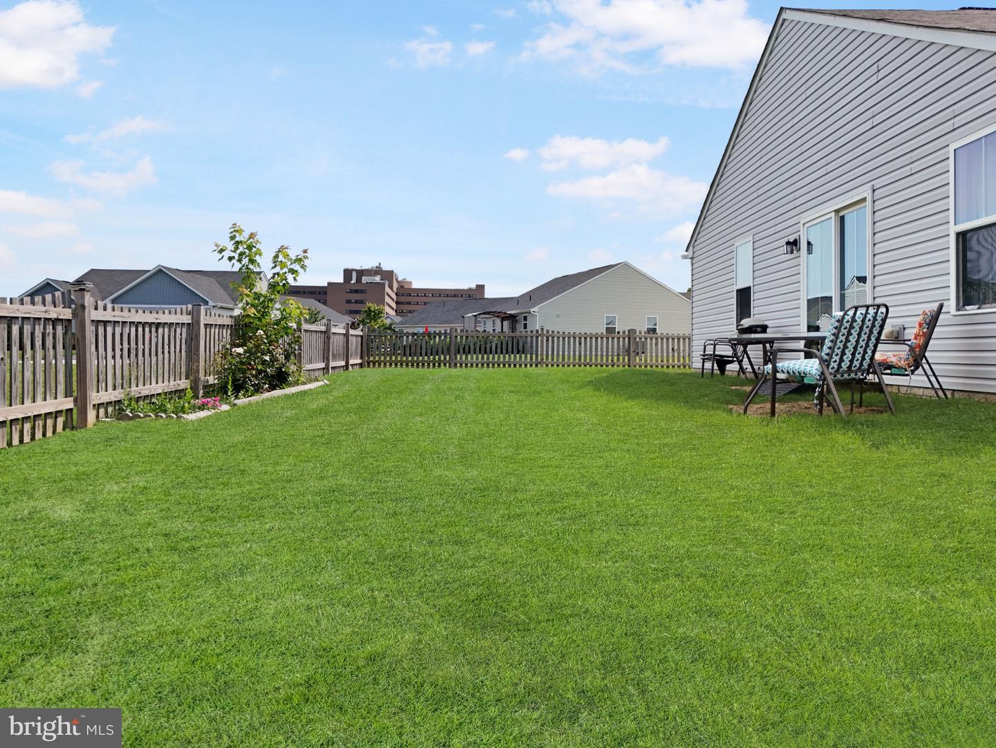 510 Oxford Way Property Photo 16