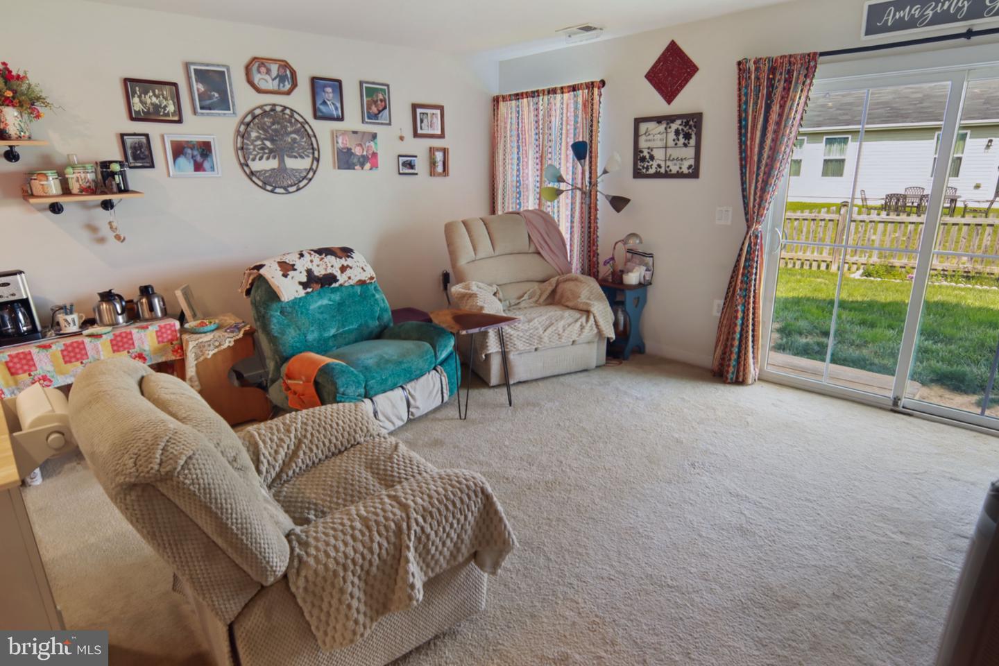 510 Oxford Way Property Photo 32