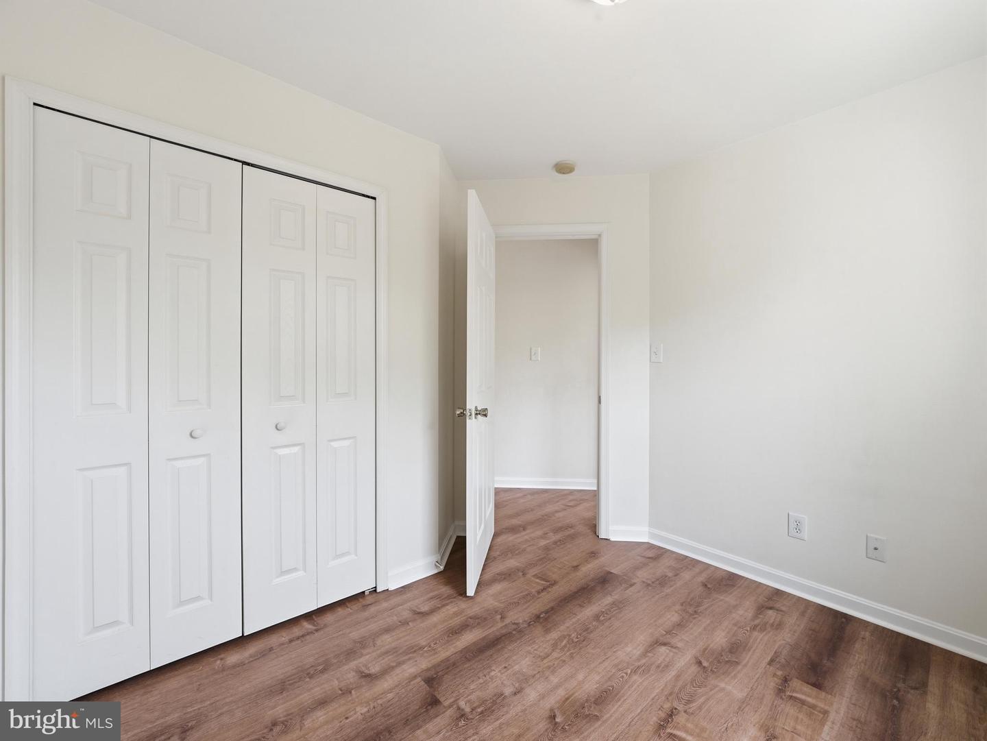 106 Sir Washington St Property Photo 22