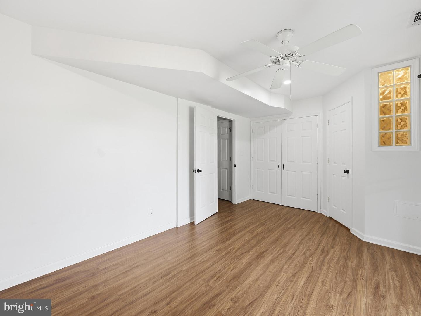 106 Sir Washington St Property Photo 24