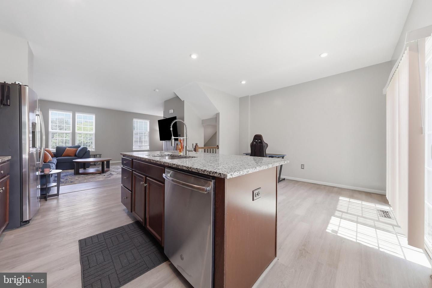 174 Ontario Dr Property Photo 35