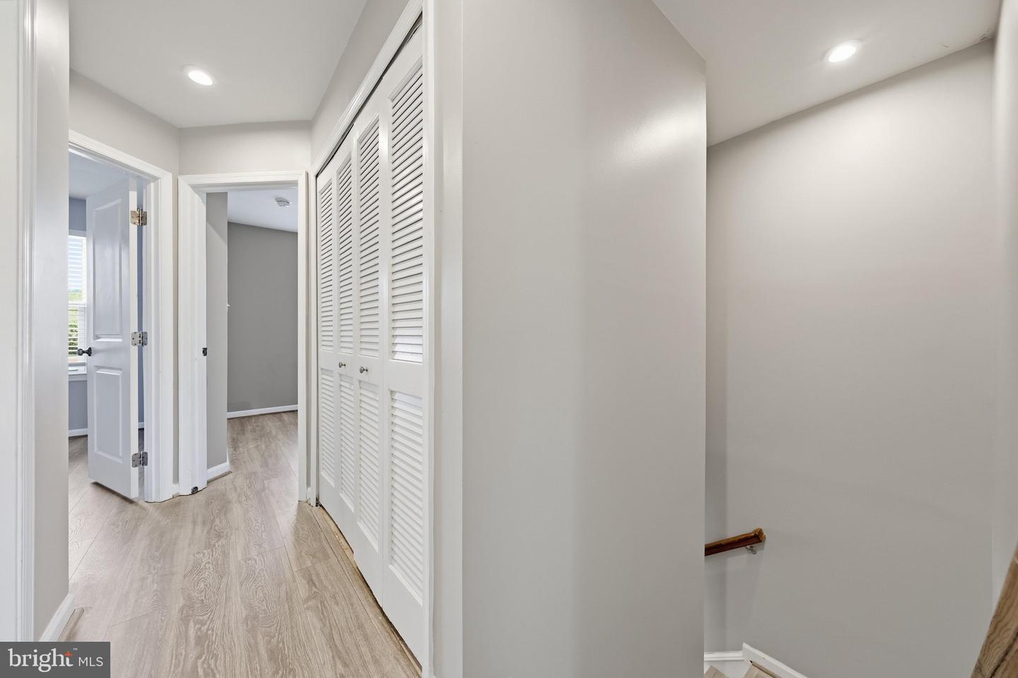 174 Ontario Dr Property Photo 41