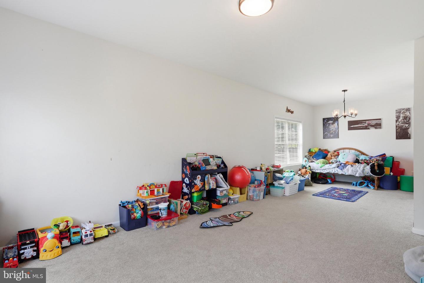 48 Lansing Ct Property Photo 17