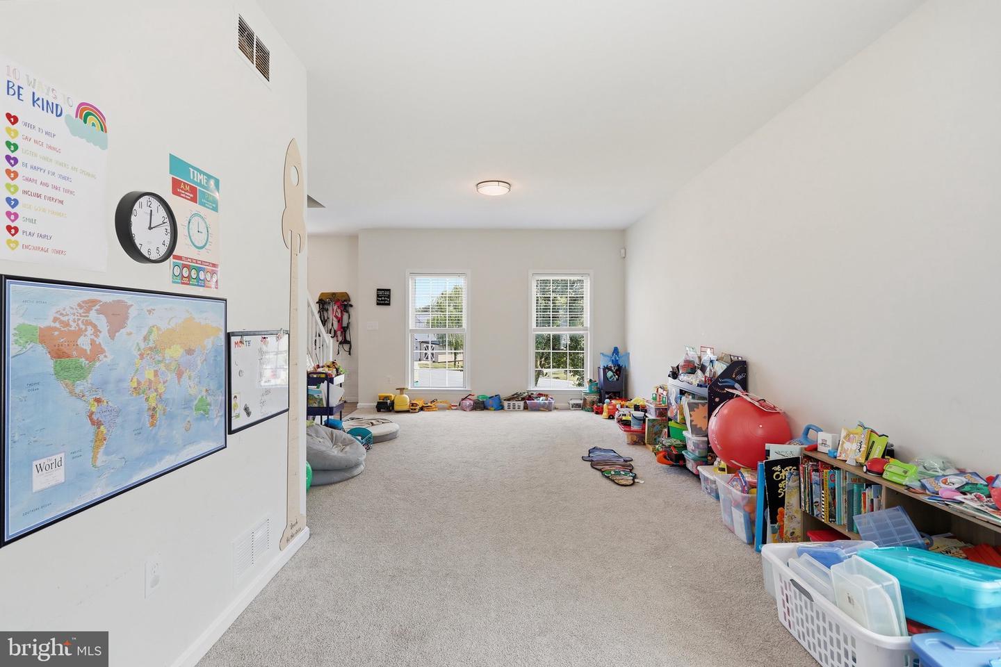 48 Lansing Ct Property Photo 19