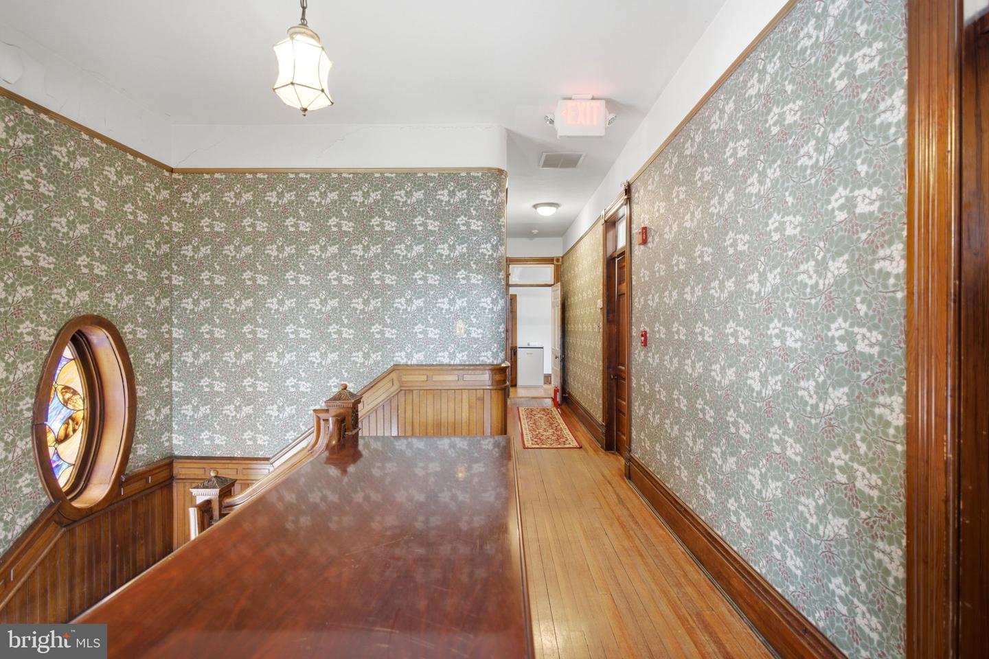 310 W Burke St Property Photo 49