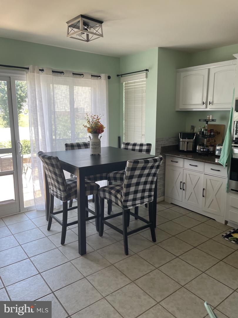 105 Seurat Ln Property Photo 11