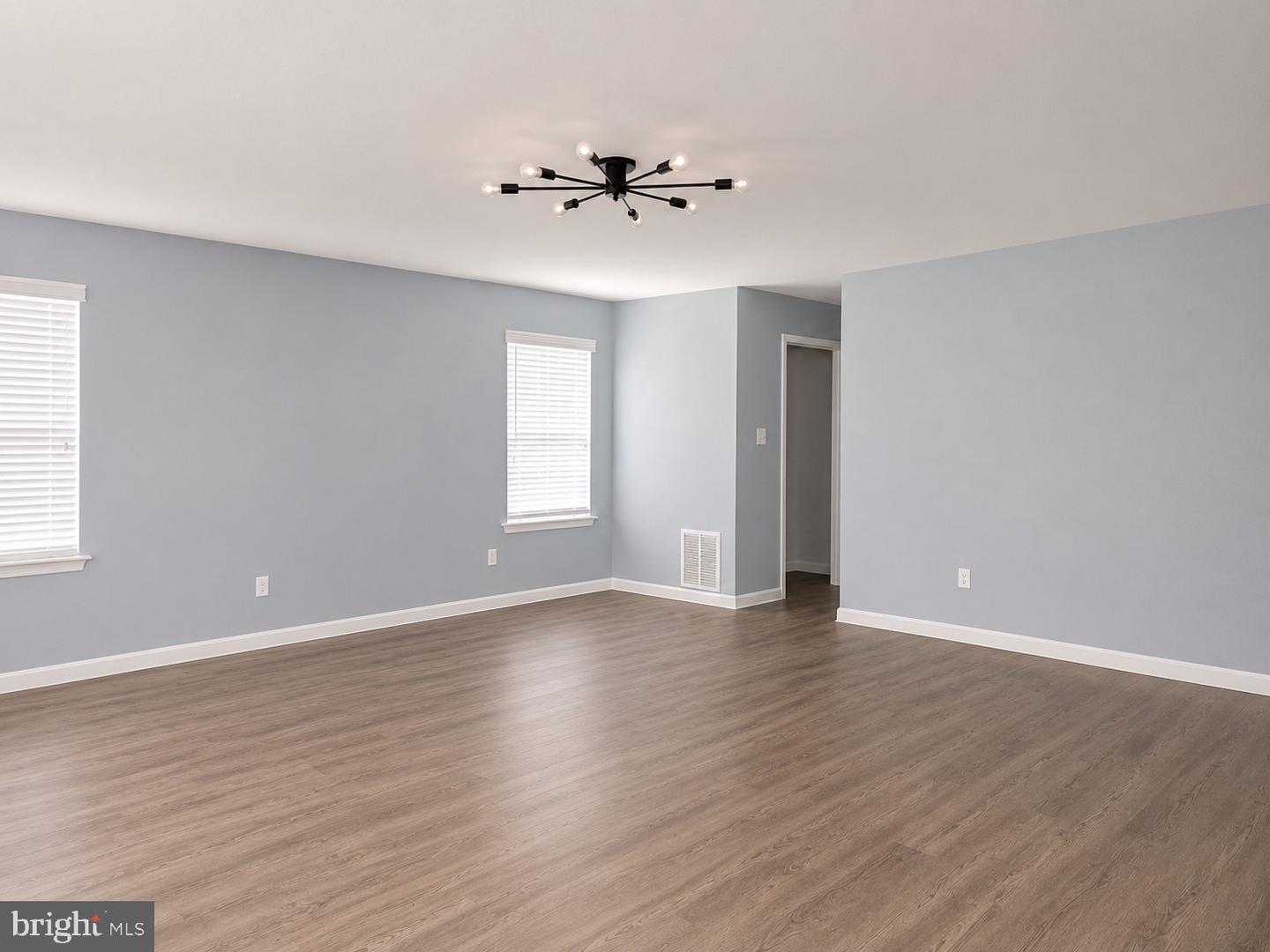 105 Seurat Ln Property Photo 20