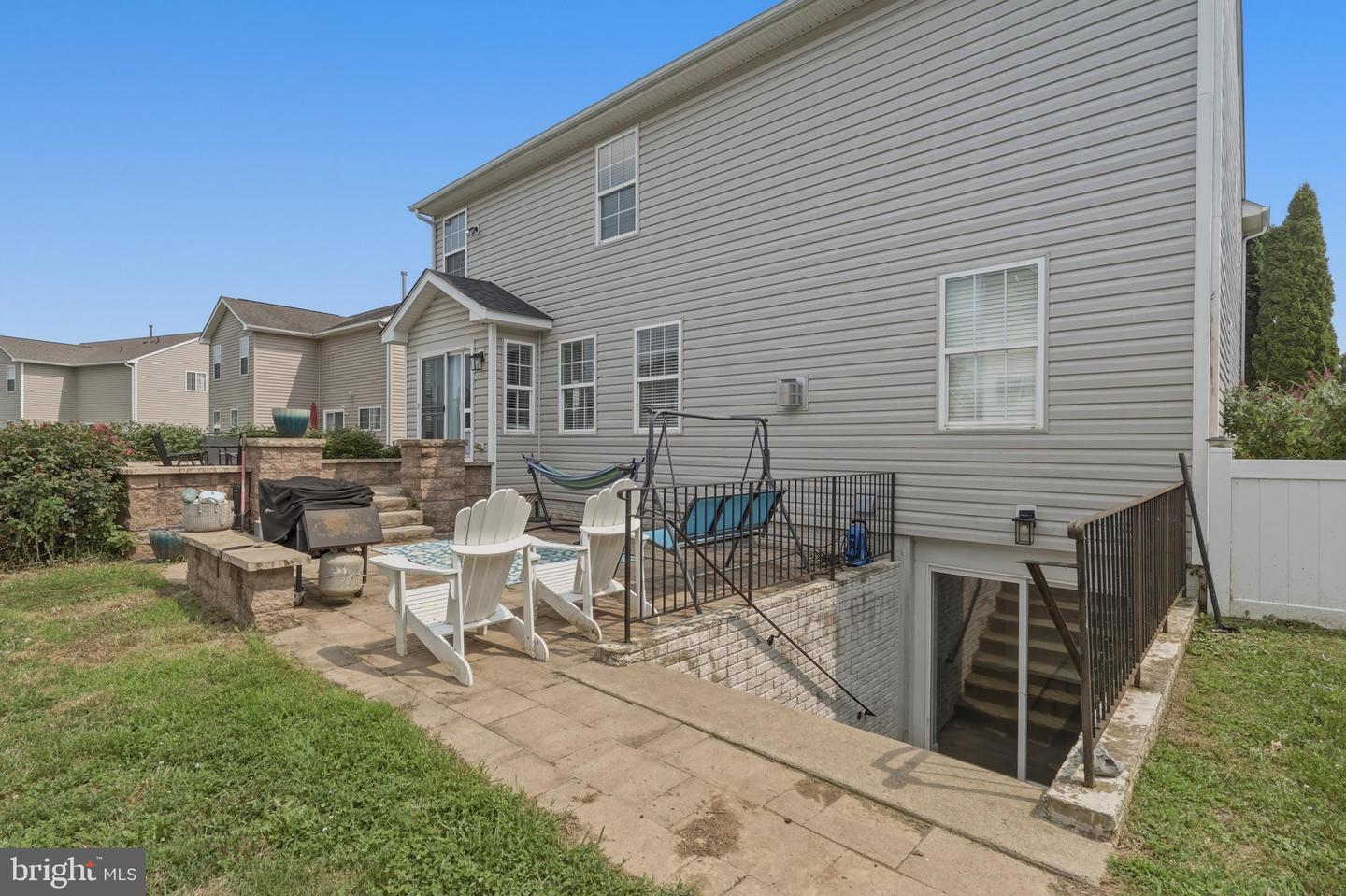 105 Seurat Ln Property Photo 39