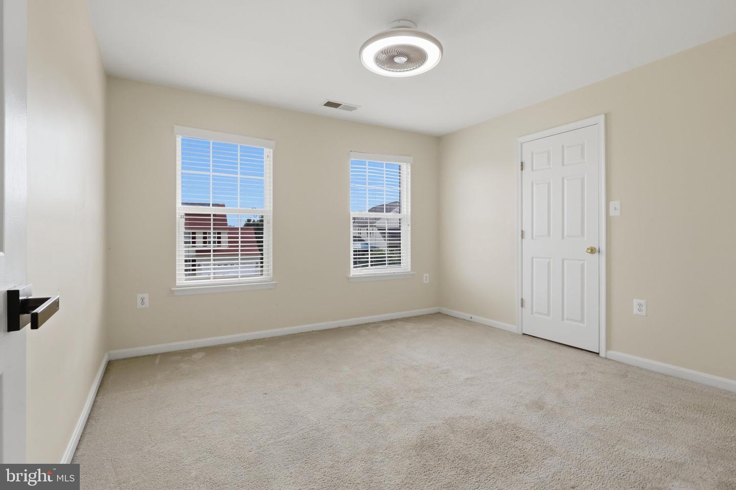 105 Seurat Ln Property Photo 54